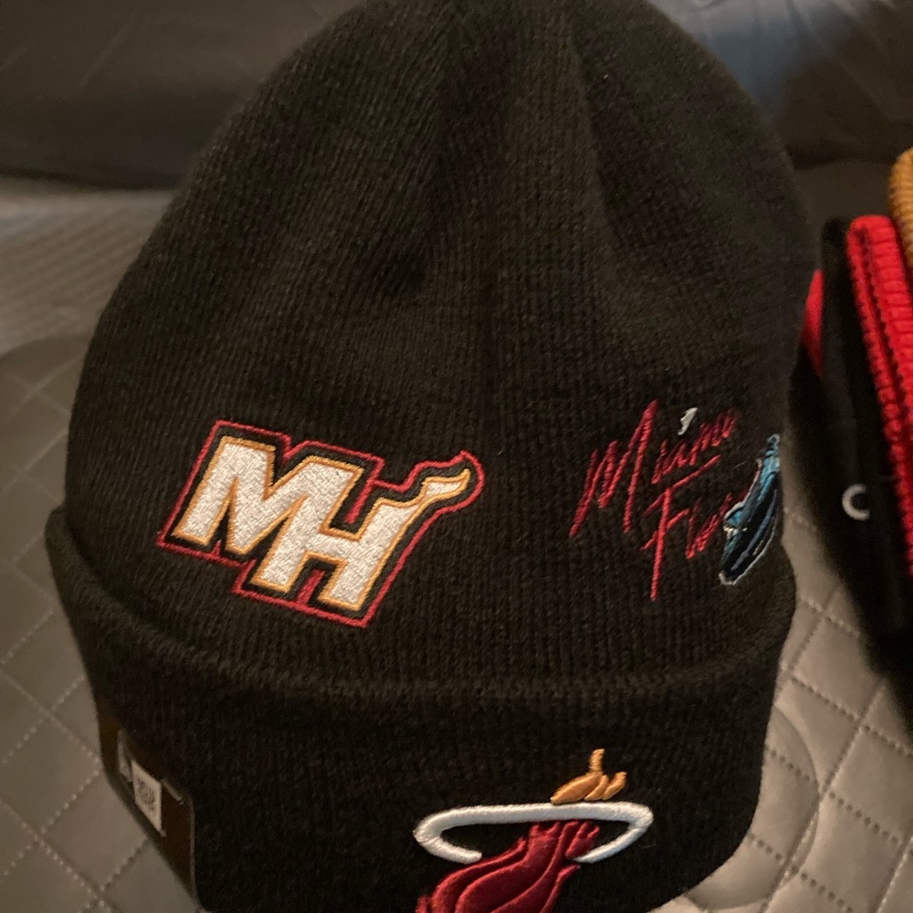 Selling brand new hats some with tag’s some with out tags.Serious inquiries only